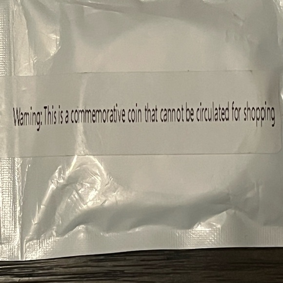 NWT Bitcoin Collectible Commemorative Coin - Picture 7 of 7